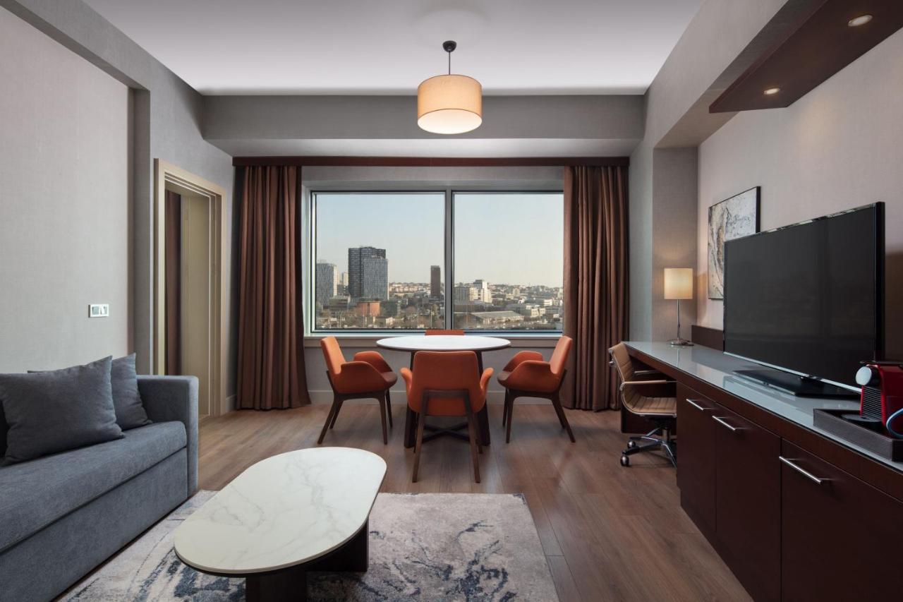 Delta Hotels By Marriott Istanbul West Exterior photo