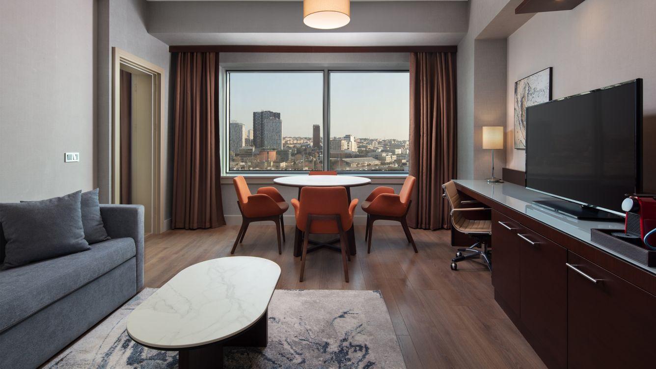 Delta Hotels By Marriott Istanbul West Exterior photo