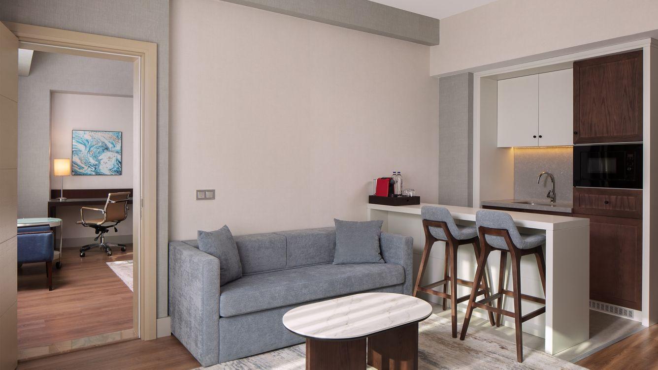 Delta Hotels By Marriott Istanbul West Exterior photo