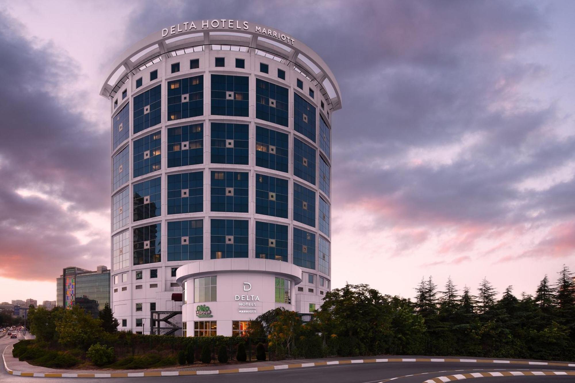 Delta Hotels By Marriott Istanbul West Exterior photo